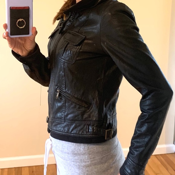 Andrew Marc - Picture 7 of 15